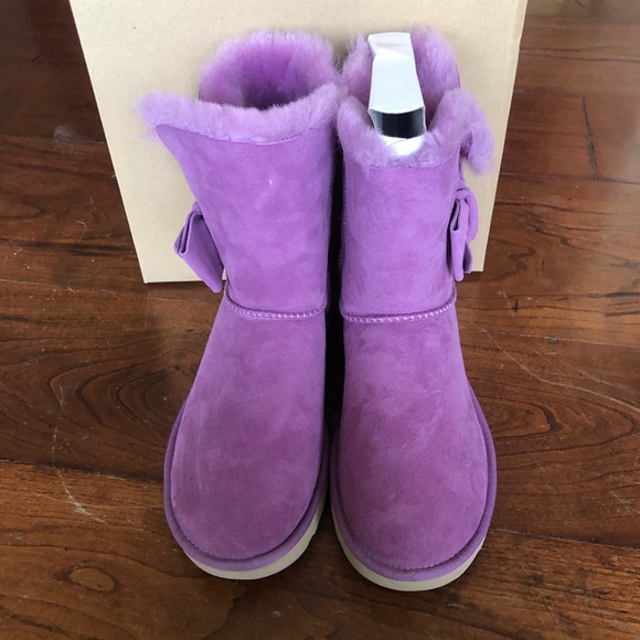 NIB UGG’s W Daelynn Bailey bow size7,8,10,11 - Picture 8 of 8